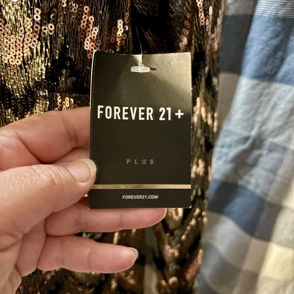Forever 21+ Sequin Dress - Picture 5 of 10